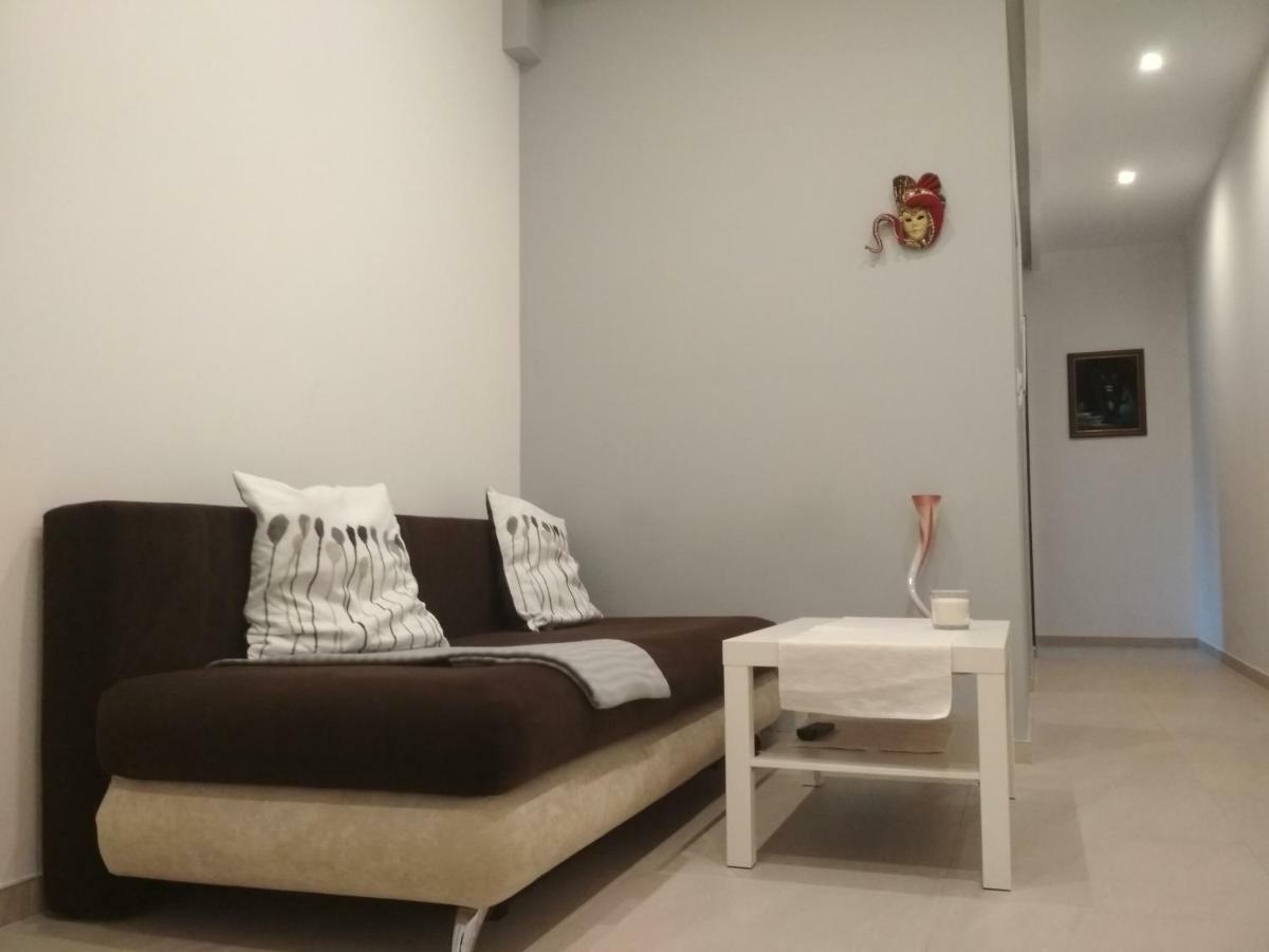Apartament Scorpion Modlin Czosnow Luaran gambar
